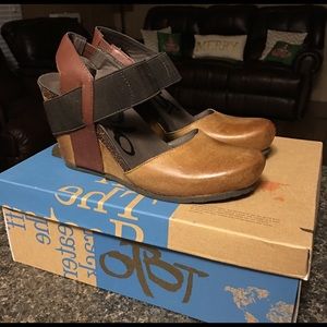 OTBT Rexburg Wedge. Worn once.